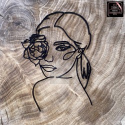 Dekor na bok - kobieta kwiaty